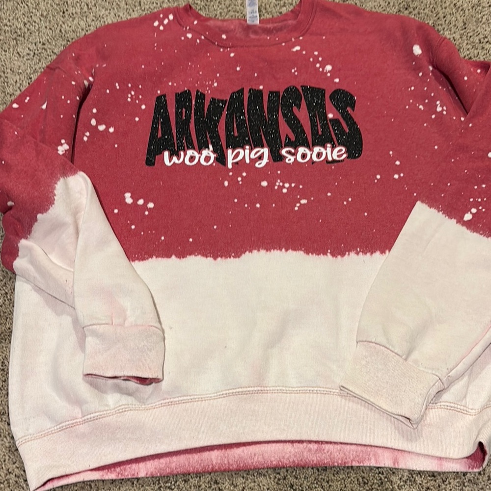 Jerzees Arkansas Women's Red and White Crew Neck Sweater